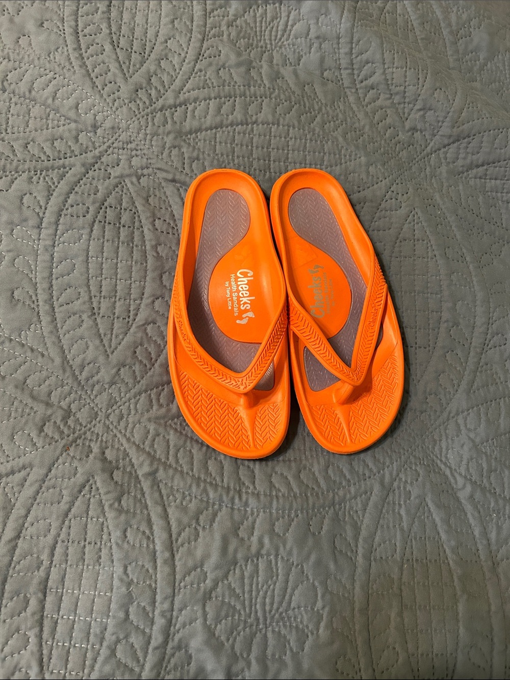 Cheeks Orange Flip Flop Sandals size 6